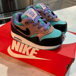 Nike Air Max 1 NK Day